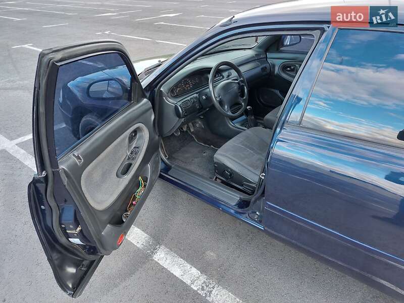 Седан Mazda 626 1996 в Львове