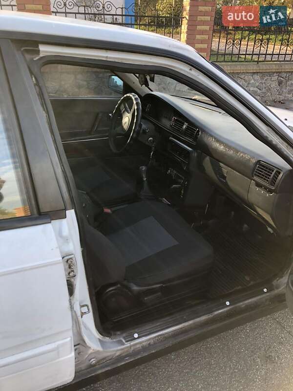 Хэтчбек Mazda 626 1990 в Виннице