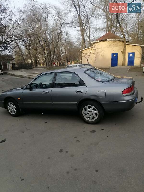 Седан Mazda 626 1993 в Одессе