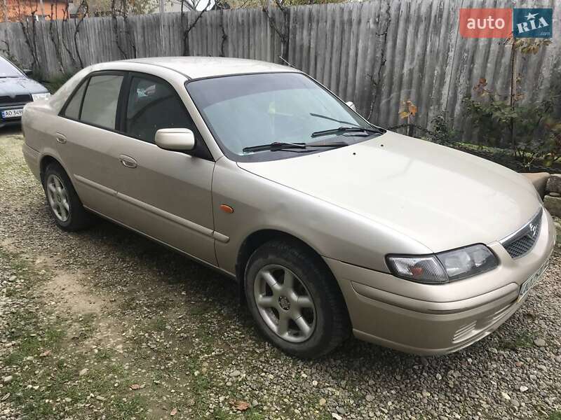 Седан Mazda 626 1999 в Хусте