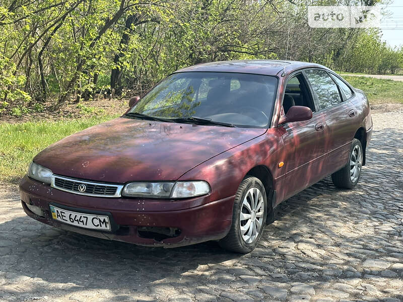 Седан Mazda 626 1996 в Вольнянске