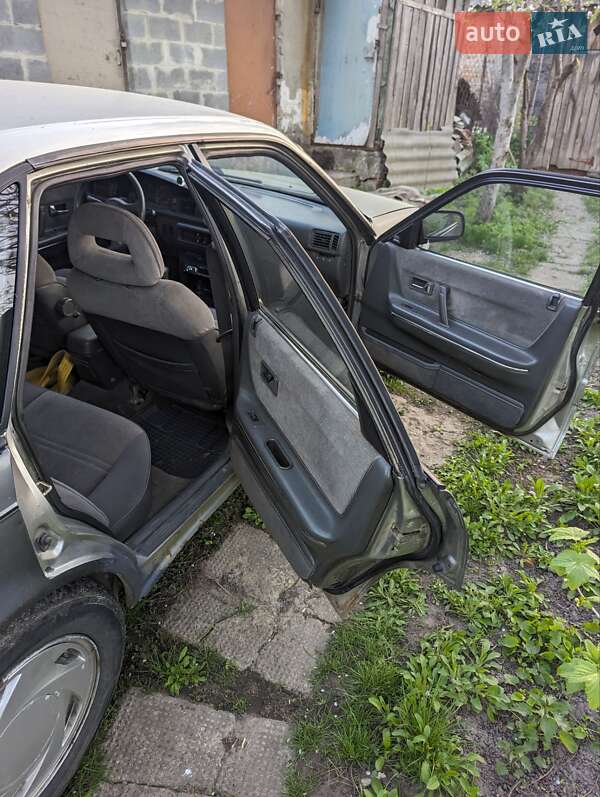 Хэтчбек Mazda 626 1991 в Здолбунове