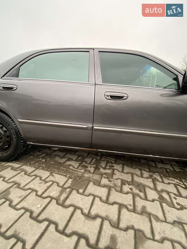 Седан Mazda 626 2001 в Иршаве