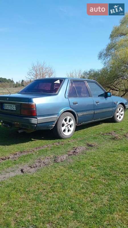 Седан Mazda 626 1986 в Славуте