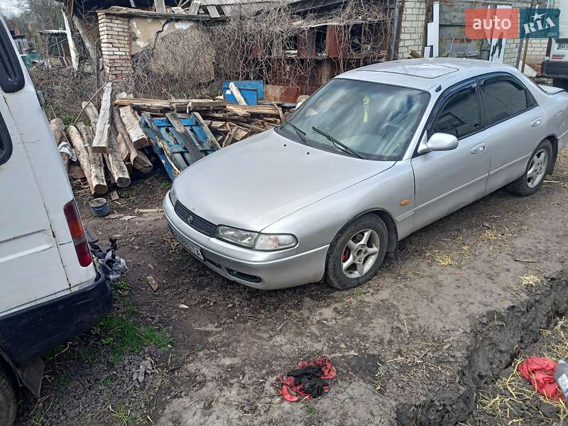 Седан Mazda 626 1993 в Прилуках