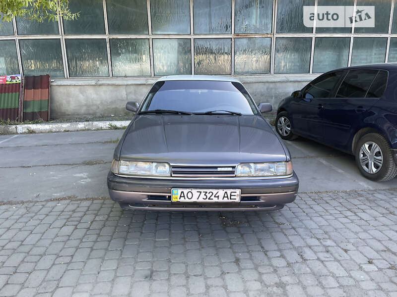Хэтчбек Mazda 626 1988 в Мукачево