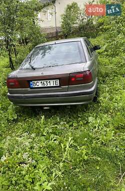 Хэтчбек Mazda 626 1989 в 