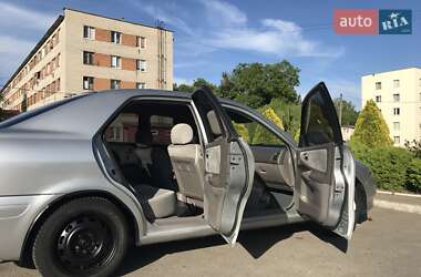 Седан Mazda 626 2000 в 