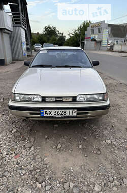 Седан Mazda 626 1988 в Люботине