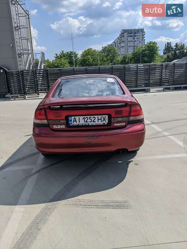 Хэтчбек Mazda 626 1992 в Киеве