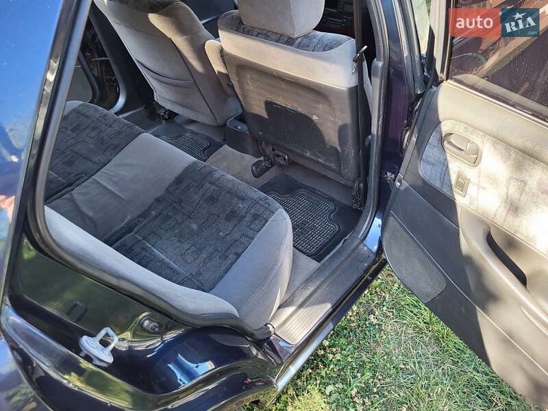 Седан Mazda 626 1999 в Полтаві