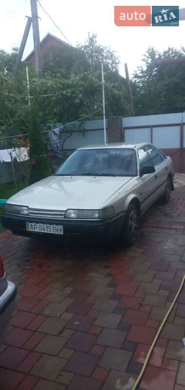 Хетчбек Mazda 626 1991 в Ужгороді