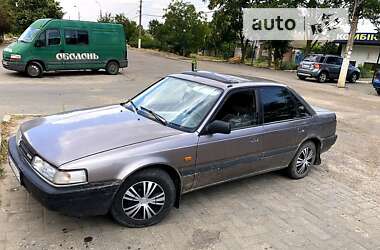 Седан Mazda 626 1991 в Белозерке