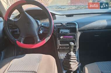 Седан Mazda 626 1995 в Чернівцях