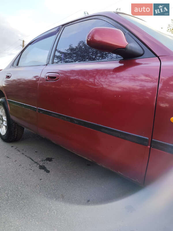 Седан Mazda 626 1993 в Великой Михайловке