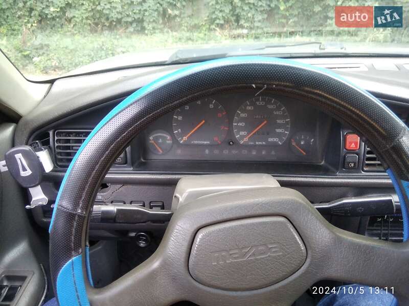 Хэтчбек Mazda 626 1989 в Херсоне