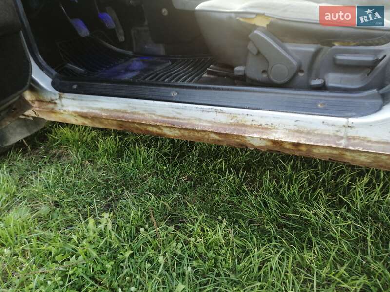 Седан Mazda 626 1985 в Рівному