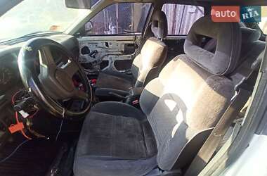 Хэтчбек Mazda 626 1989 в 