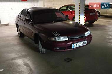 Хетчбек Mazda 626 1992 в Ковелі