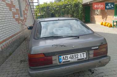 Седан Mazda 626 1987 в Ильинцах