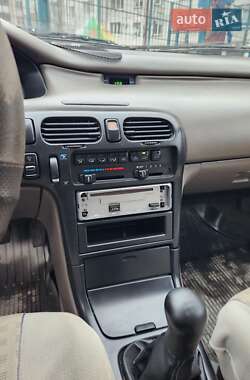 Хетчбек Mazda 626 1994 в 
