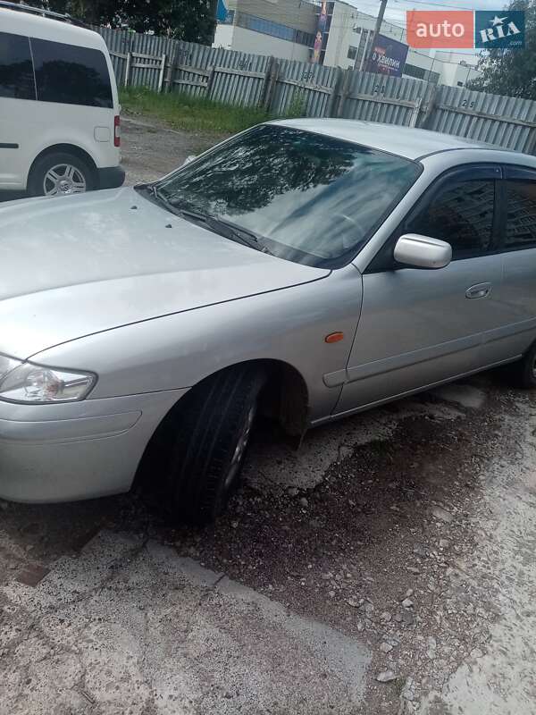 Хэтчбек Mazda 626 2001 в Львове
