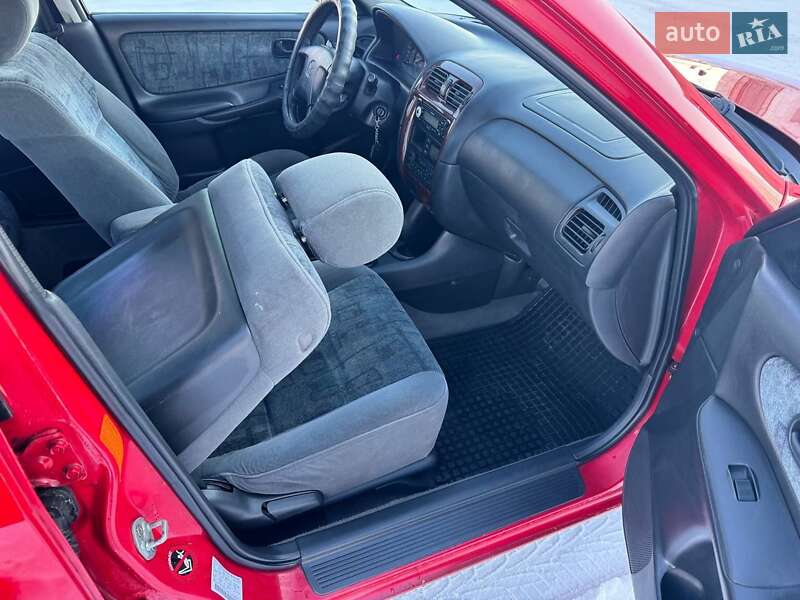 Седан Mazda 626 1998 в Жидачове