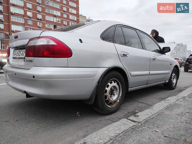 Хэтчбек Mazda 626 2000 в Киеве