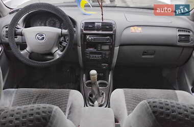 Хэтчбек Mazda 626 2000 в 
