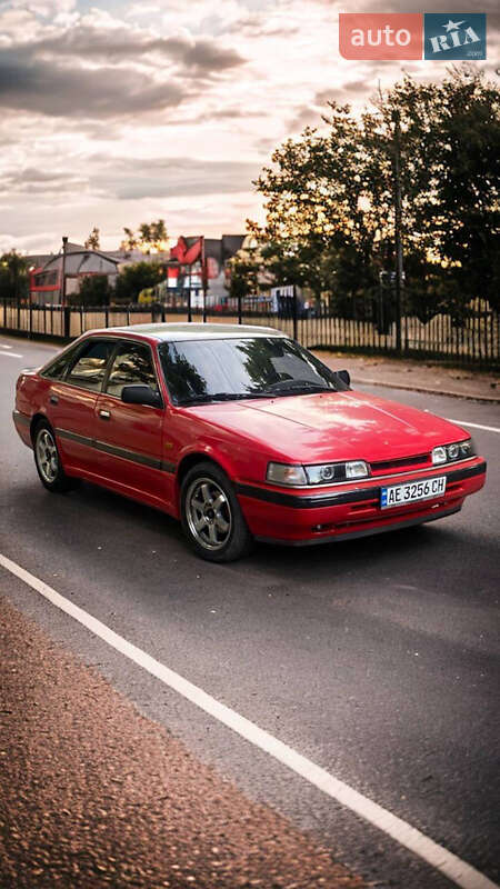 Хэтчбек Mazda 626 1989 в Днепре