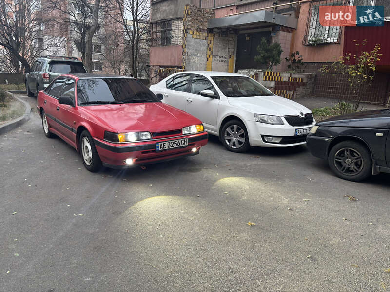 Хэтчбек Mazda 626 1989 в Днепре