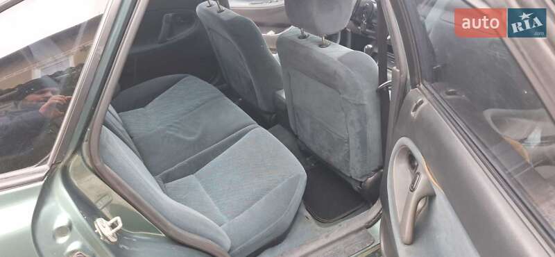 Хэтчбек Mazda 626 1997 в Буденце