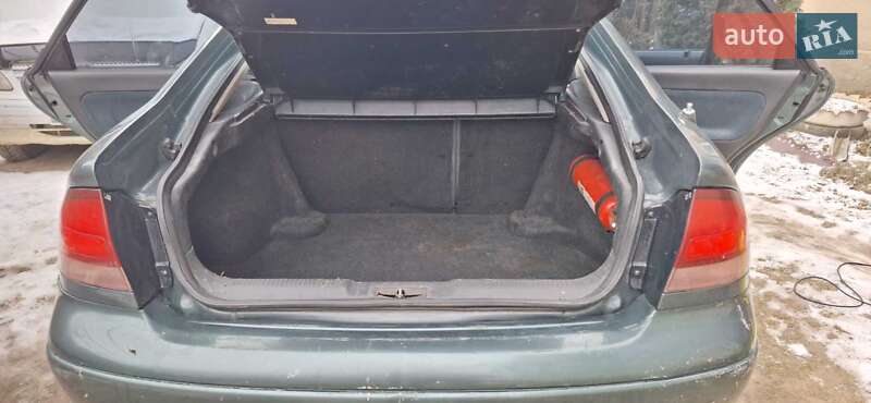 Хэтчбек Mazda 626 1997 в Буденце