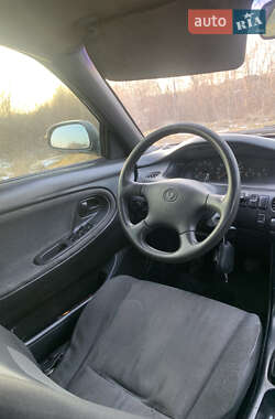 Седан Mazda 626 1994 в Роздільній