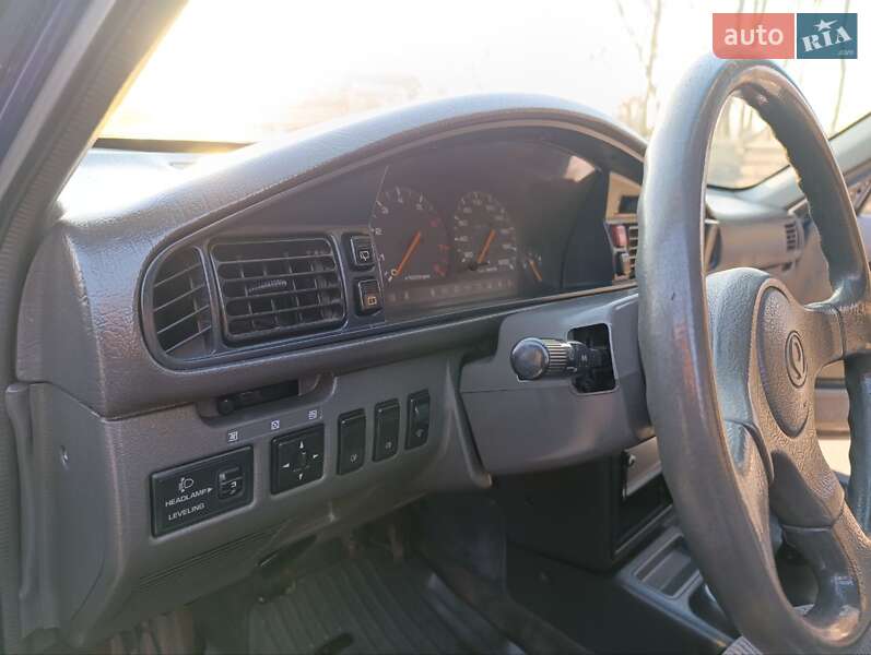 Універсал Mazda 626 1995 в Рівному