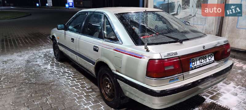 Хетчбек Mazda 626 1987 в Кременчуці
