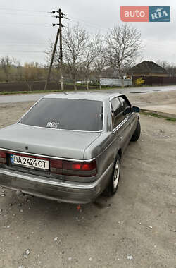 Седан Mazda 626 1987 в 