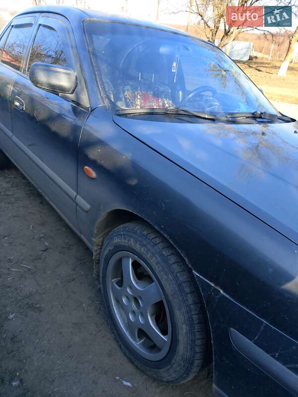 Седан Mazda 626 1997 в Теплику