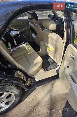 Седан Mazda 626 2000 в 