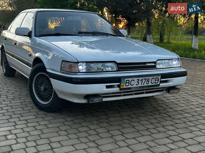Седан Mazda 626 1991 в Самборі