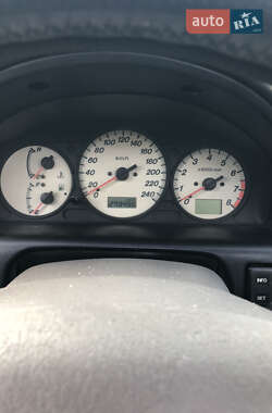 Хетчбек Mazda 626 2002 в 