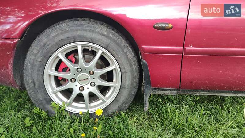 Седан Mazda 626 1994 в Любомле