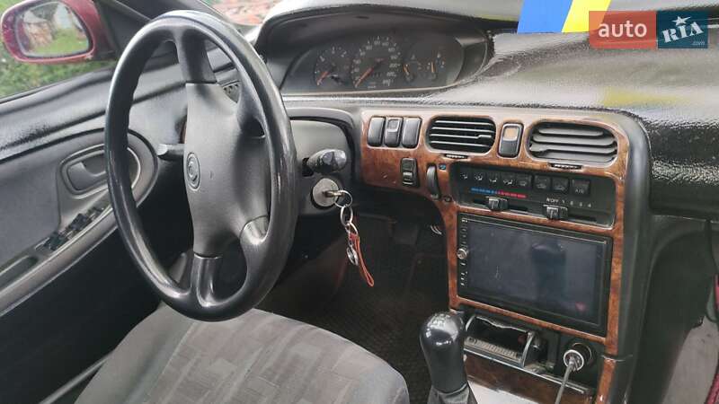 Седан Mazda 626 1994 в Любомле