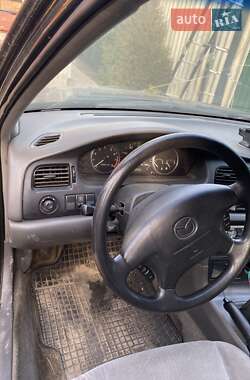Седан Mazda 626 1999 в 