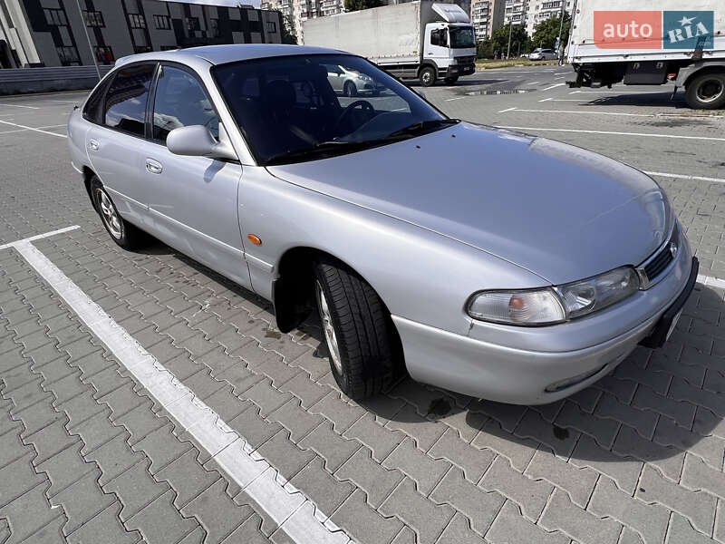 Седан Mazda 626 1996 в Києві