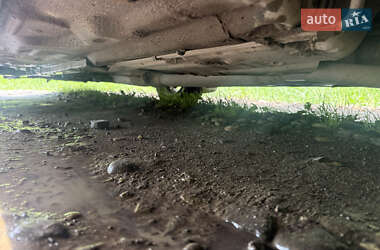 Седан Mazda 626 1999 в 