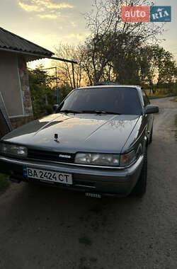 Седан Mazda 626 1987 в Саврані