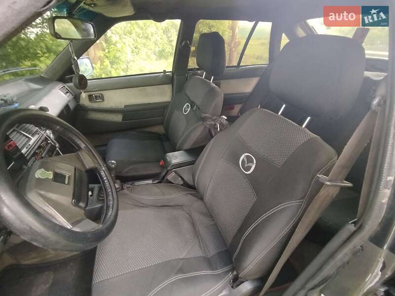 Хетчбек Mazda 626 1987 в 