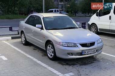 Хэтчбек Mazda 626 2000 в 