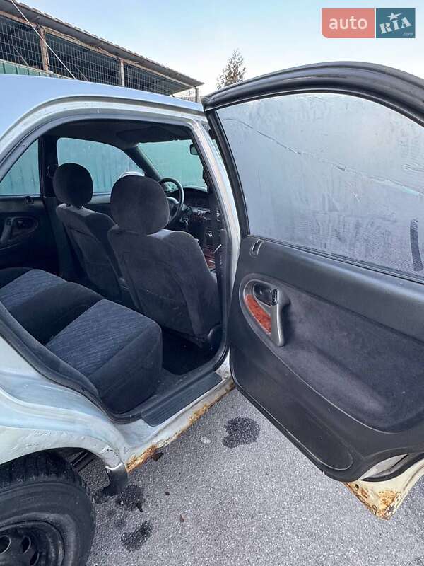 Седан Mazda 626 1997 в Виннице